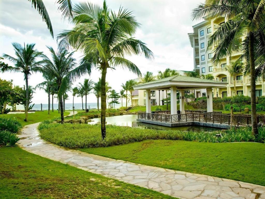Olalani Resort & Condotel Da Nang Exterior photo
