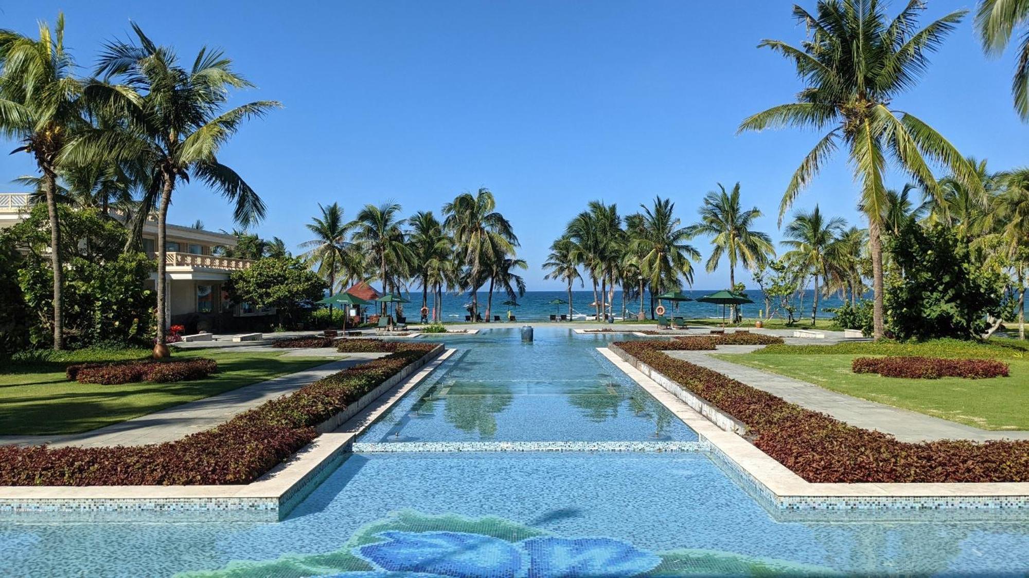 Olalani Resort & Condotel Da Nang Exterior photo