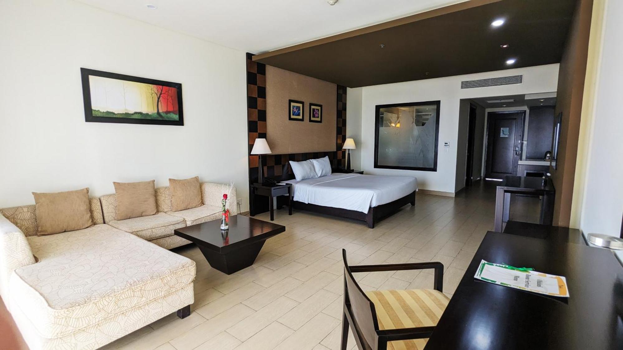 Olalani Resort & Condotel Da Nang Exterior photo