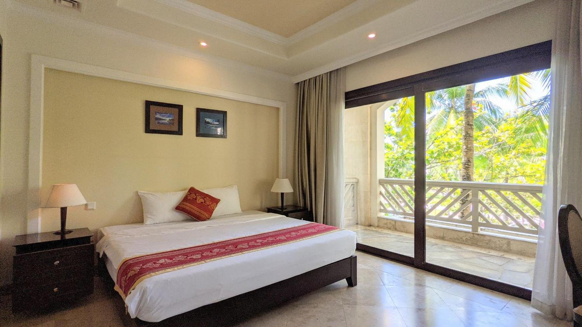 Olalani Resort & Condotel Da Nang Exterior photo