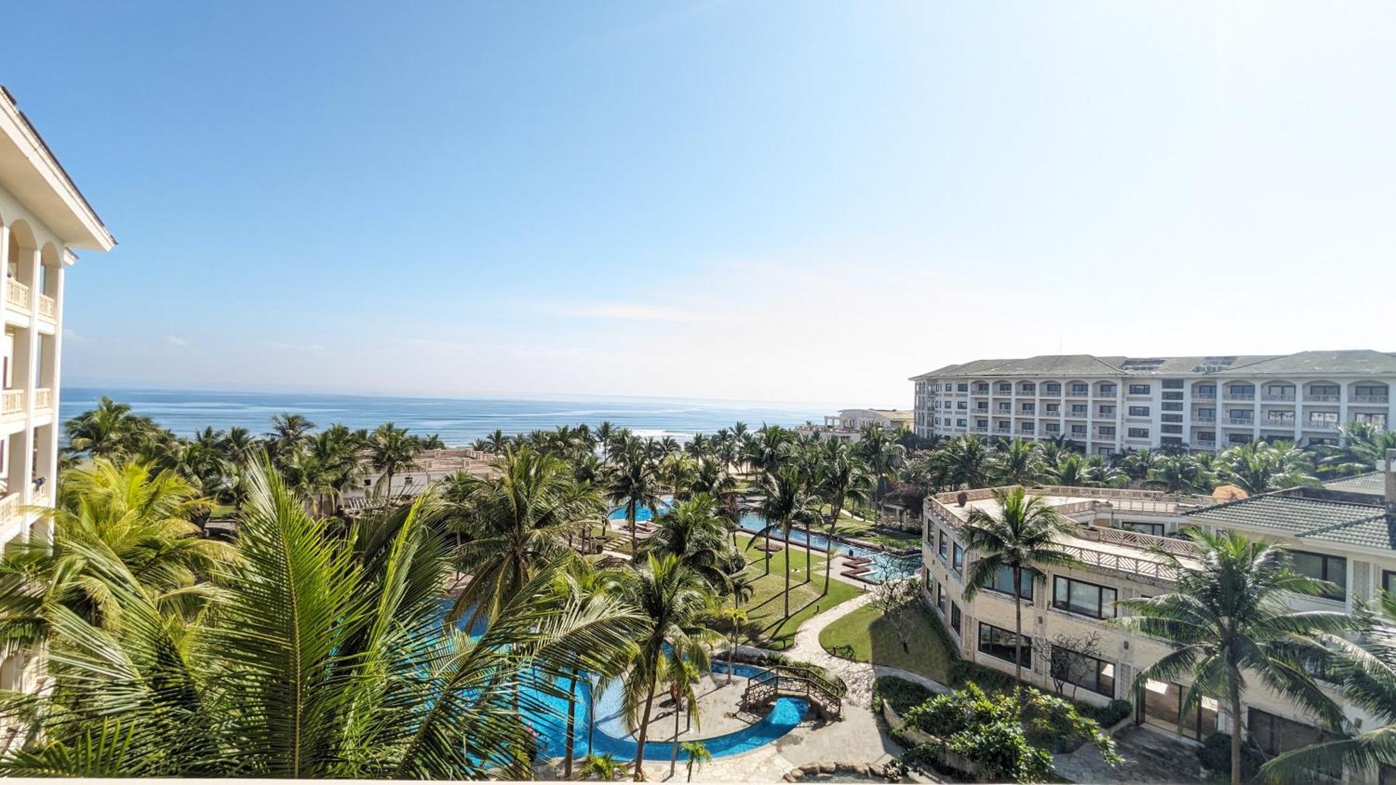 Olalani Resort & Condotel Da Nang Exterior photo