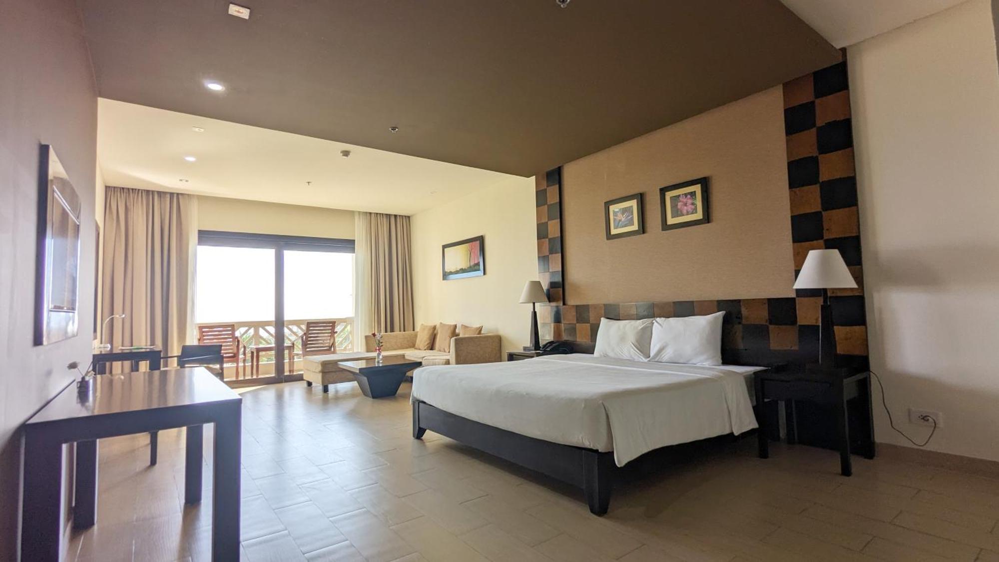 Olalani Resort & Condotel Da Nang Exterior photo
