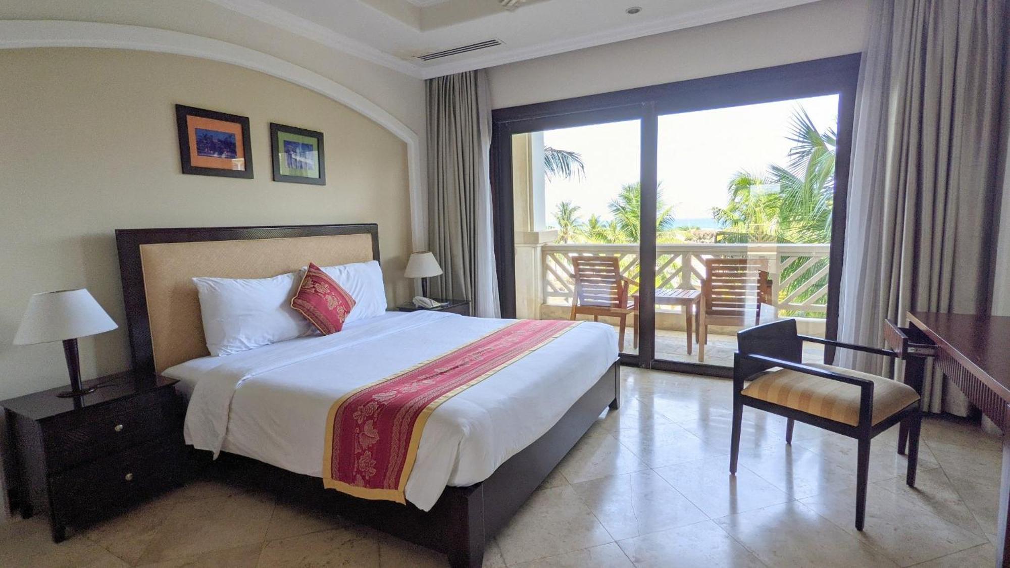 Olalani Resort & Condotel Da Nang Exterior photo