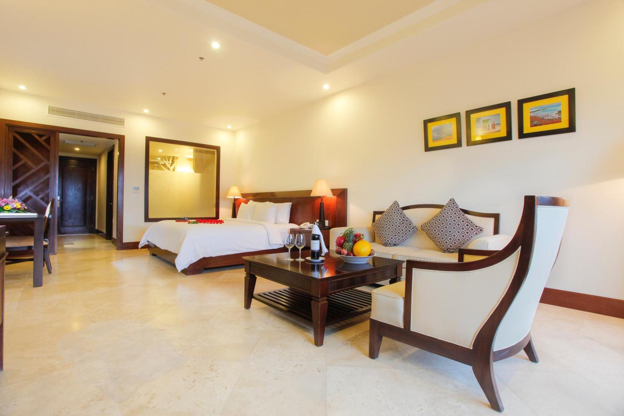 Olalani Resort & Condotel Da Nang Exterior photo