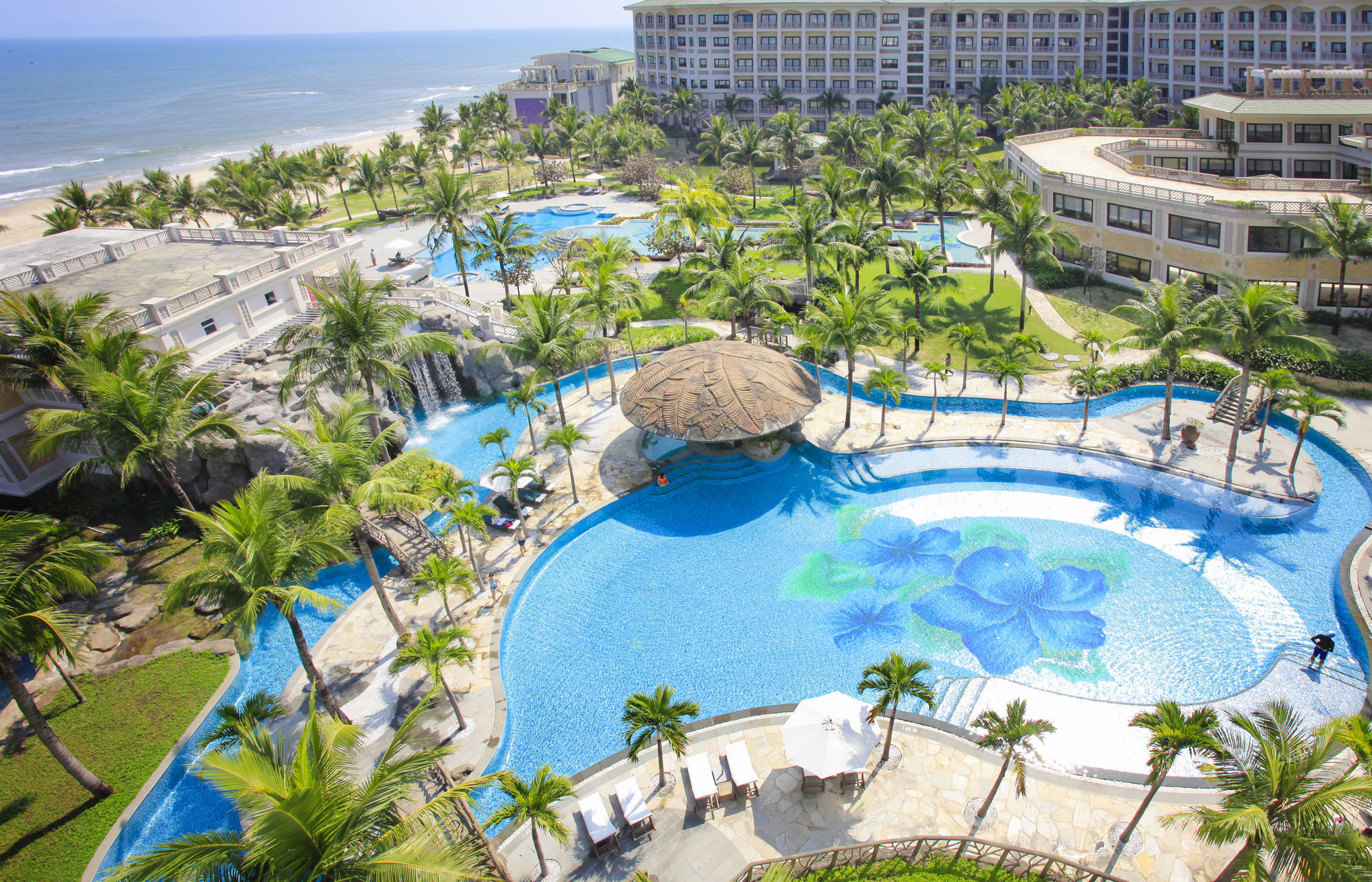 Olalani Resort & Condotel Da Nang Exterior photo